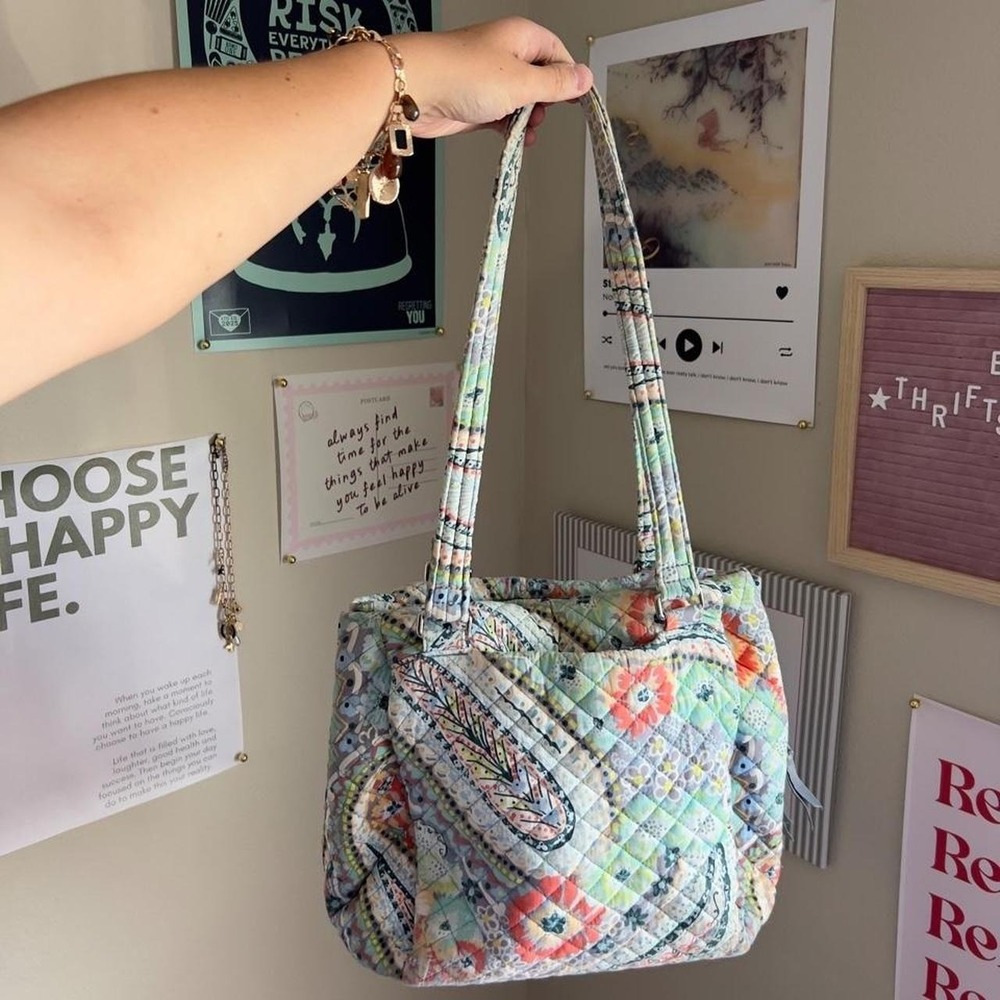 Vera Bradley Multi-Compartment Shoulder Bag‎ Citrus Paisley Floral Quilted